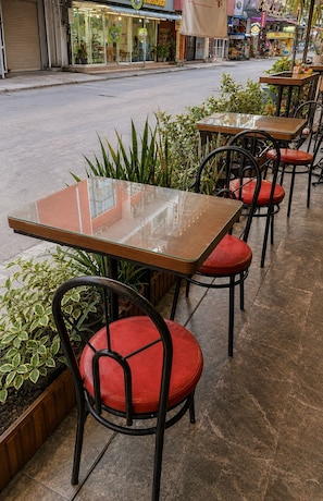 Front of property - Max Residence (Pattaya)