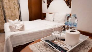 Standard Room | In-room safe, desk, laptop workspace, blackout curtains