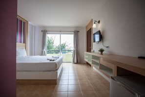 In-room safe, rollaway beds, free WiFi - The Greenery Hotel (Krabi)