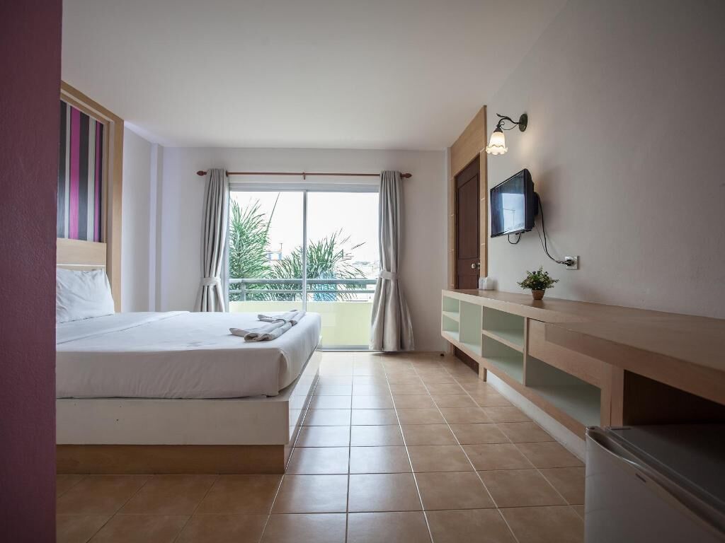 Caja fuerte, camas supletorias, wifi gratis