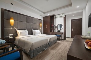 Literie de qualité supérieure, surmatelas, minibar