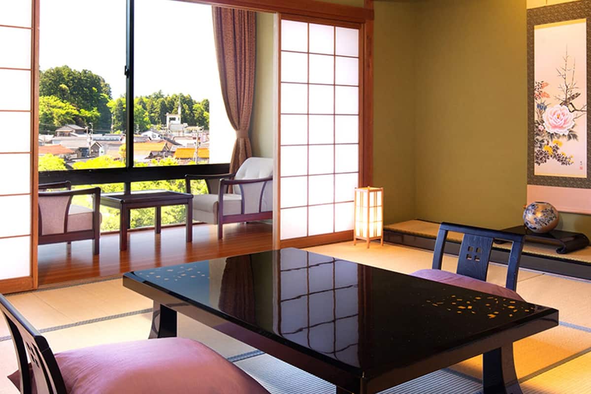 High-Grade Japanese-style Room [Hana] - River view, with scenic bath hot spring, Non Smoking | Premium bedding, minibar, in-room safe, WiFi (free)