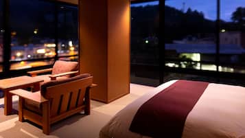 Traditional-Zimmer, Nichtraucher, Flussblick (Miyabi, HGr JP W ,scenic hot spring) | Hochwertige Bettwaren, Minibar, Zimmersafe, kostenloses WLAN