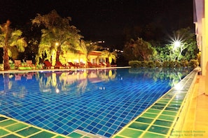 Outdoor pool - The PANO Hotel & Residence (Krabi)