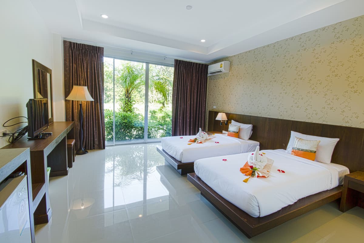Deluxe Room, 1 King Bed