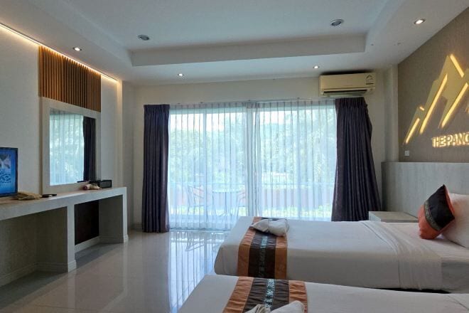 Minibar, in-room safe, free WiFi