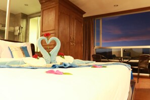 Minibar, in-room safe, free WiFi - The PANO Hotel & Residence (Krabi)