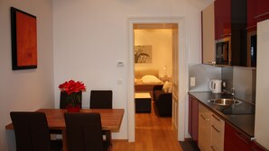 Studio | Private kitchenette | Coffee/tea maker, fridge, microwave, stovetop - GoVienna Opera Apartment (Vienna)