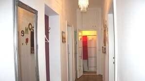 Unclassified image, 4 of 20, button - GoVienna Park Apartment (Vienna)