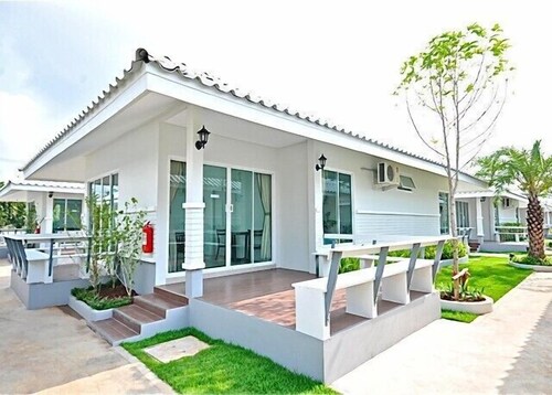 Laemsing Natural Beach Resort