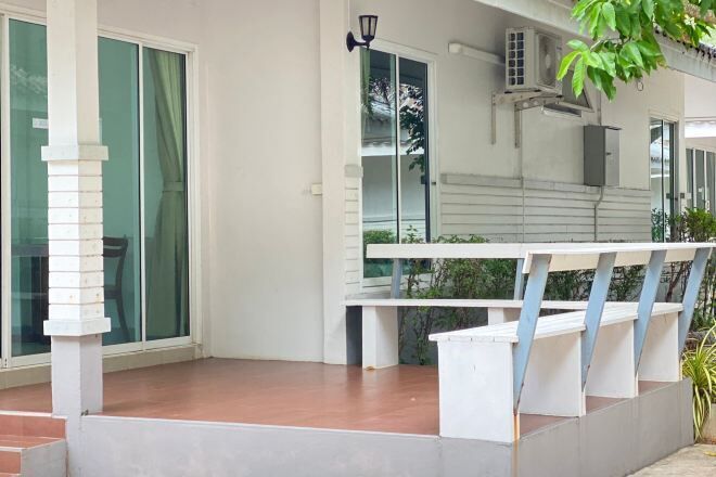 Minibar, desk, rollaway beds, free WiFi