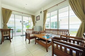 Unclassified image, 5 of 71, button - Laemsing Natural Beach Resort (Laem Sing)