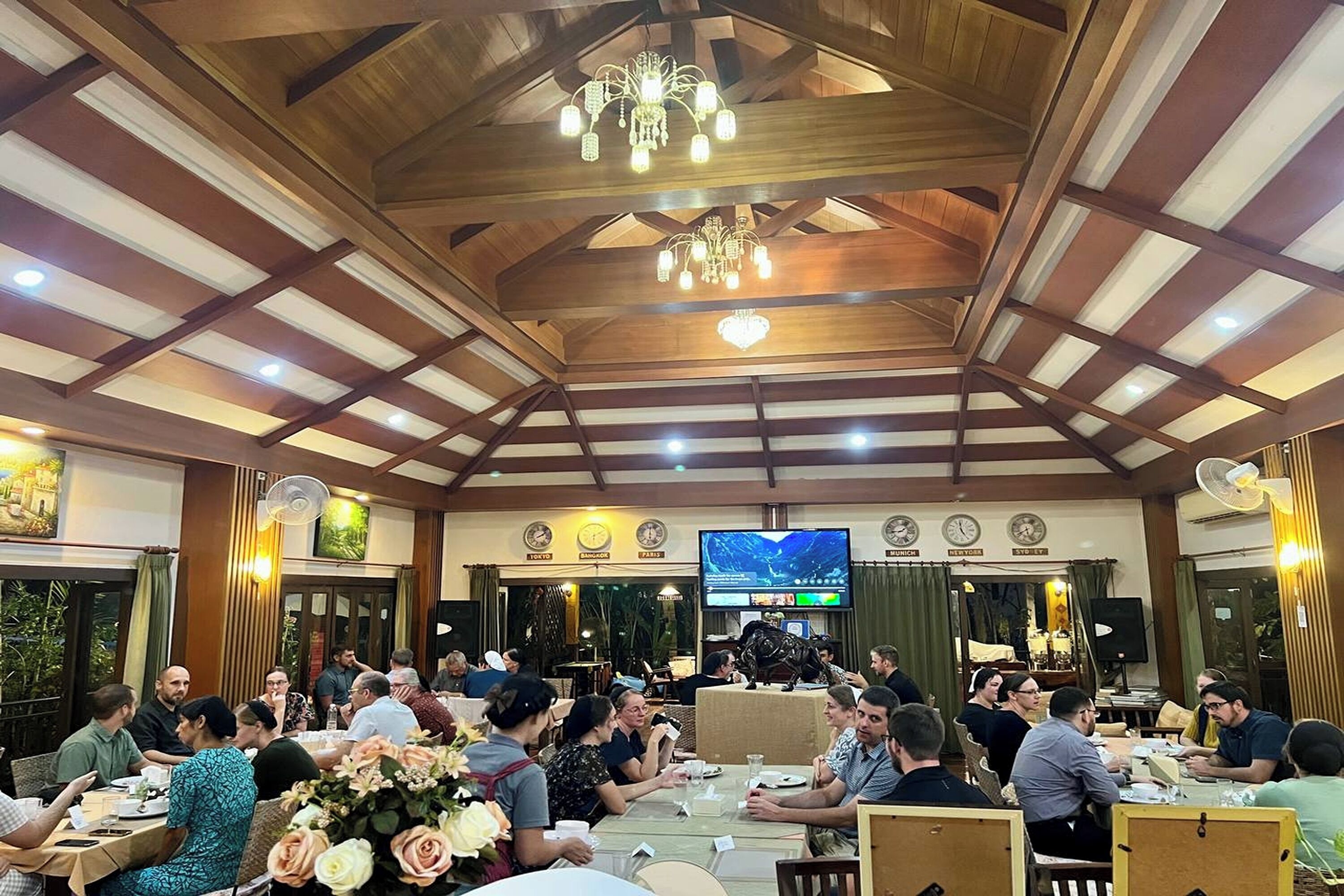 breakfast, lunch, dinner served; thai cuisine