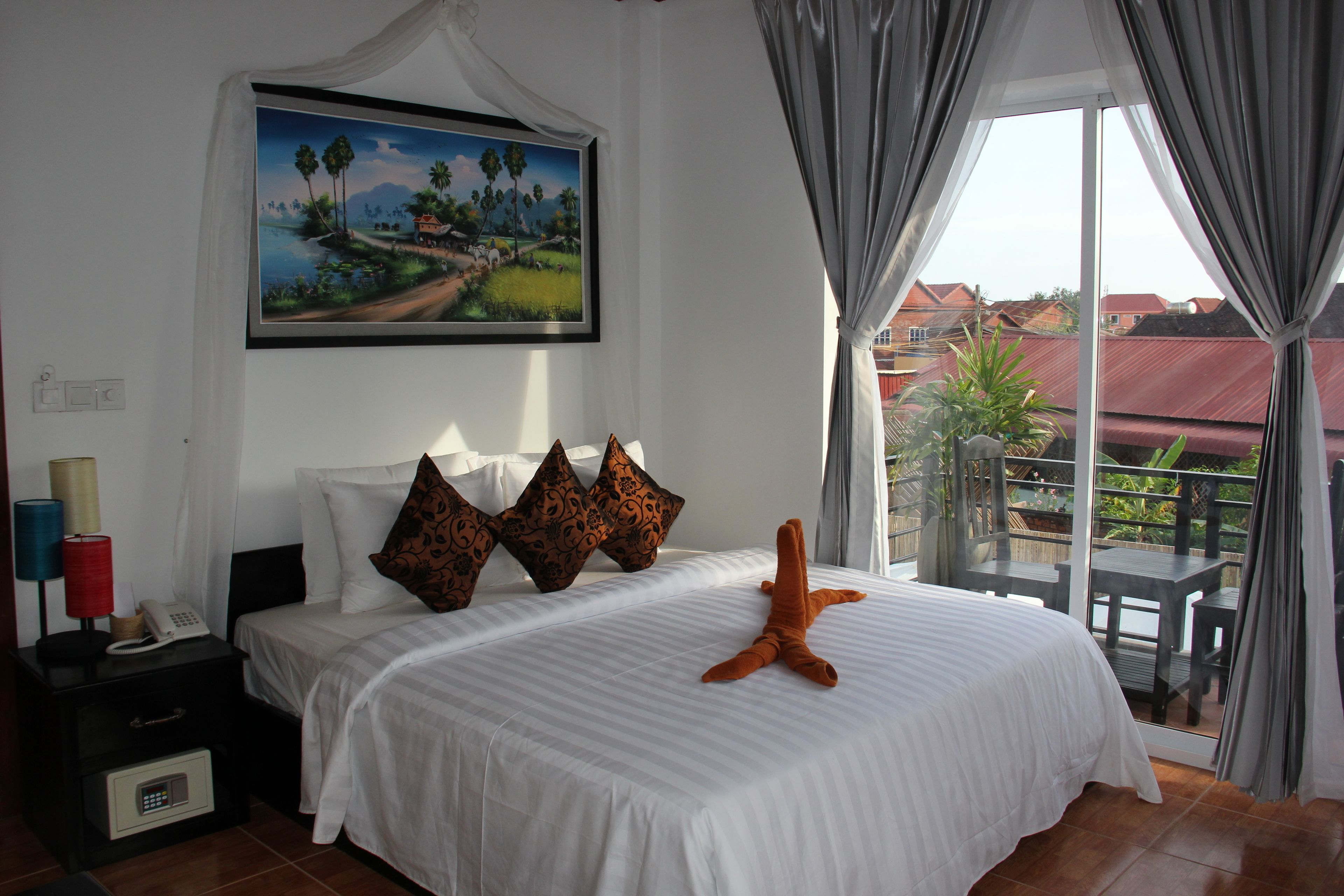 Photo - Golden Orchid Angkor