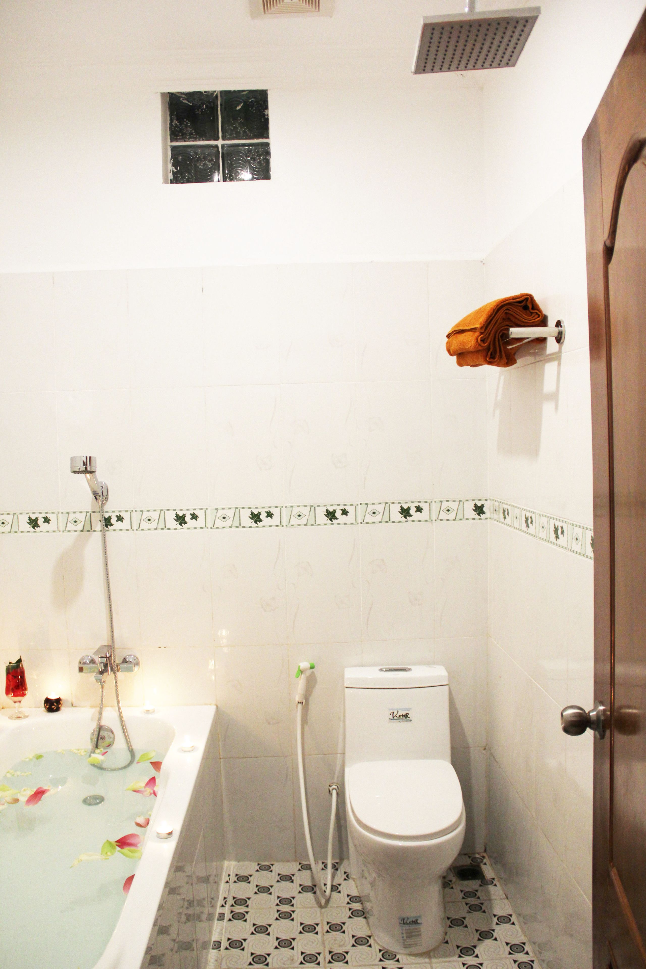 Photo - Golden Orchid Angkor