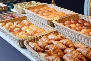 Tägliches inbegriffenes Frühstücksbuffet