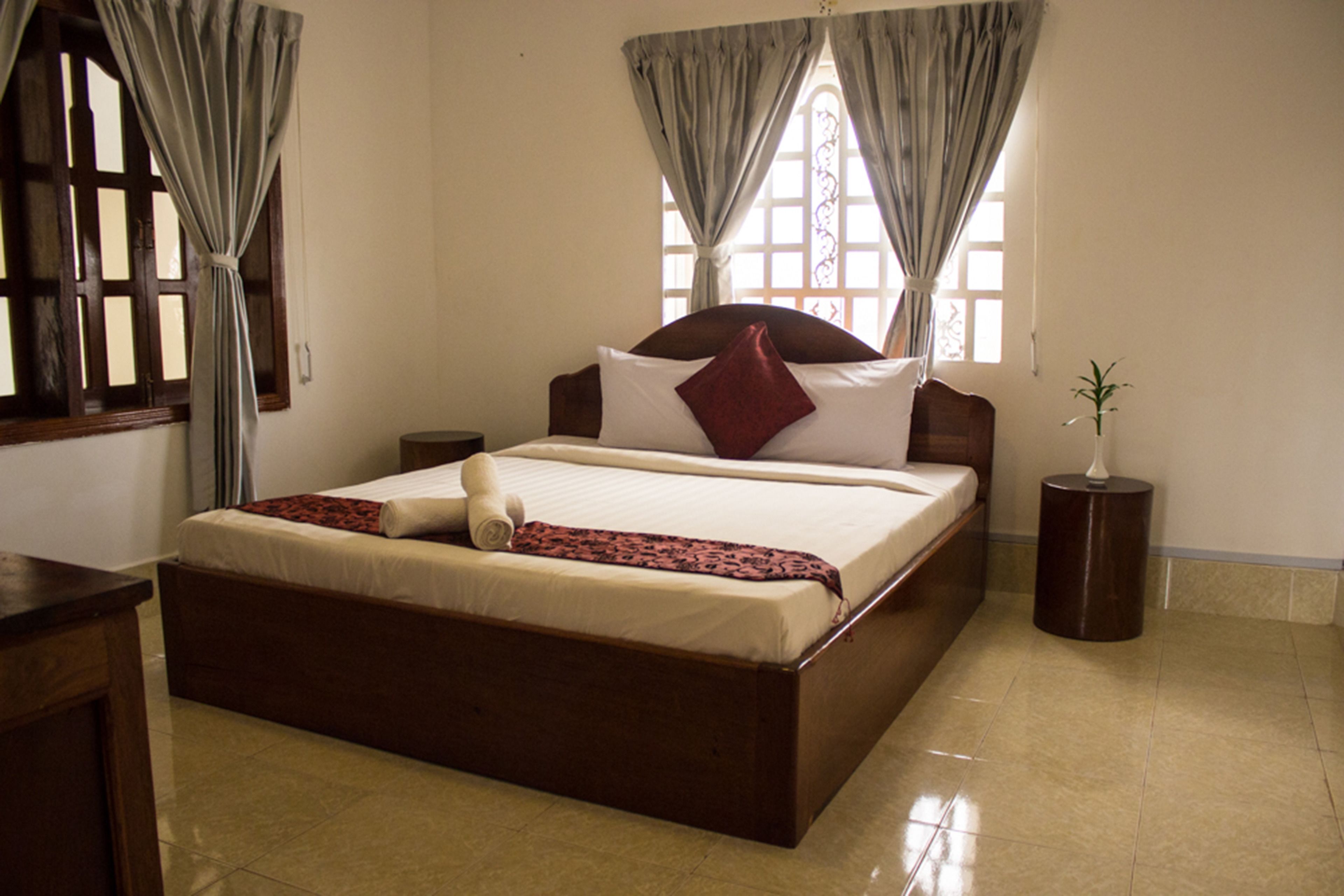 family room, 2 bedrooms (free pick up & bike) | in-room safe, individually decorated, individually furnished, desk