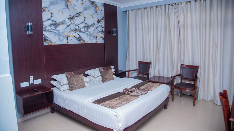 Mika Hotel, Kabulonga