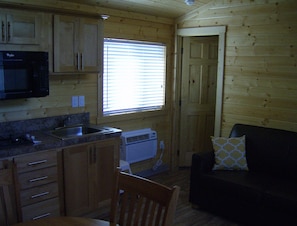 Cottage, Non Smoking, Microwave (No Pets) - Lake Minden RV Resort-Campground (Nicolaus)