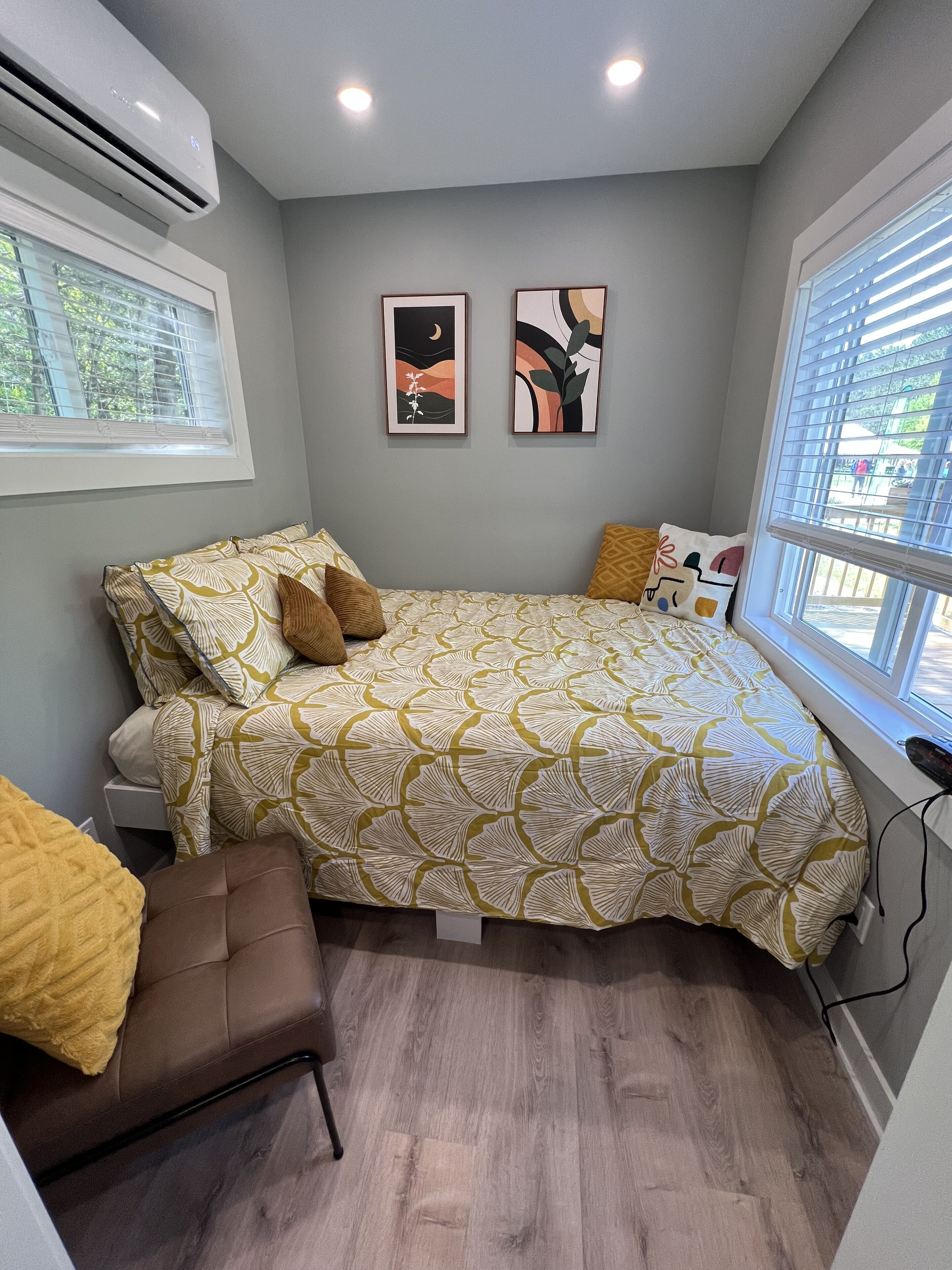 House, 1 Bedroom (No pets, tiny house, linens included) | Bed sheets