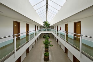 Lorong