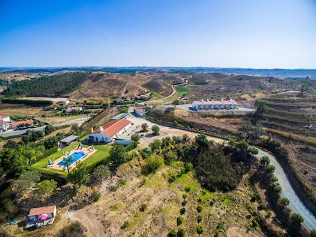 Aerial view. Nave Redonda do Cerro