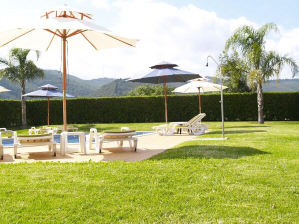 Outdoor pool, pool loungers