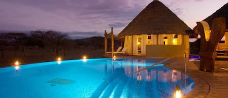 Outdoor pool, sun loungers