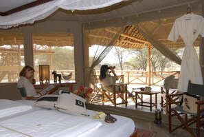 Luxury Tent | Living area