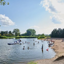 Private beach, sun loungers, fishing