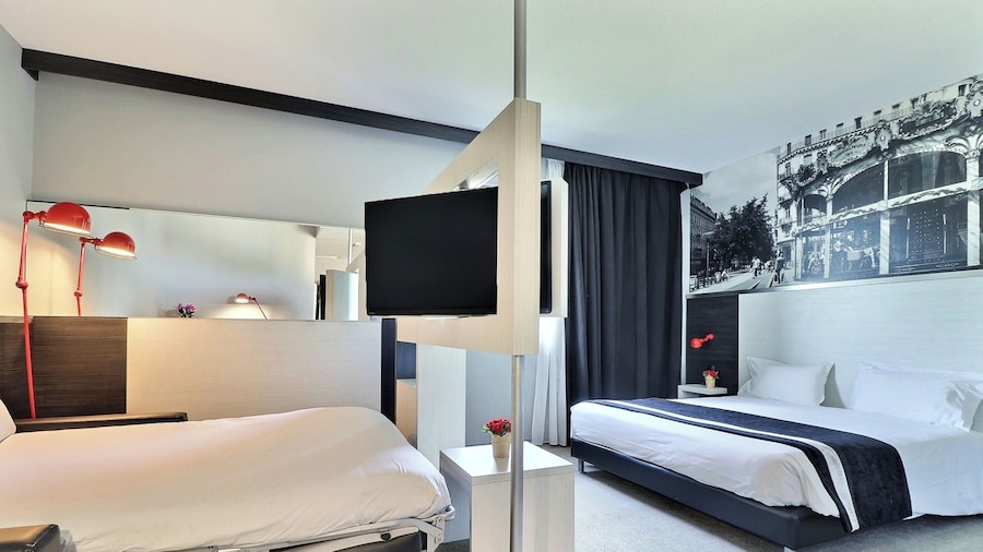 Hôtel des Lumières Lyon Meyzieu Arena Stadium