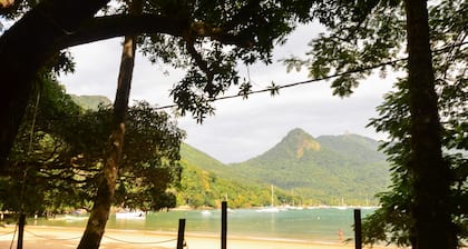 Pousada Praia da Crena