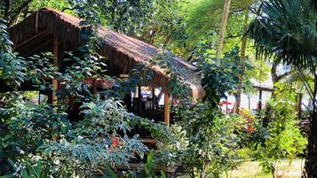 Grill-/Picknickplatz