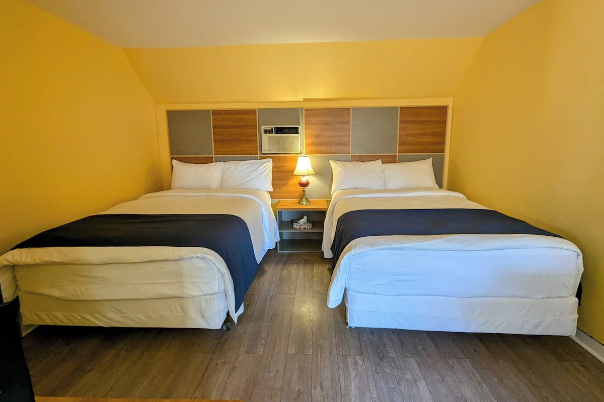 Comfort Double Room, 2 Double Beds, Non Smoking | 1 bedroom, hypo-allergenic bedding, pillowtop beds, free WiFi