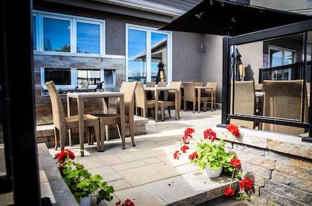 Terrace/patio. Hotel econo-one