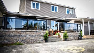 Fachada da propriedade