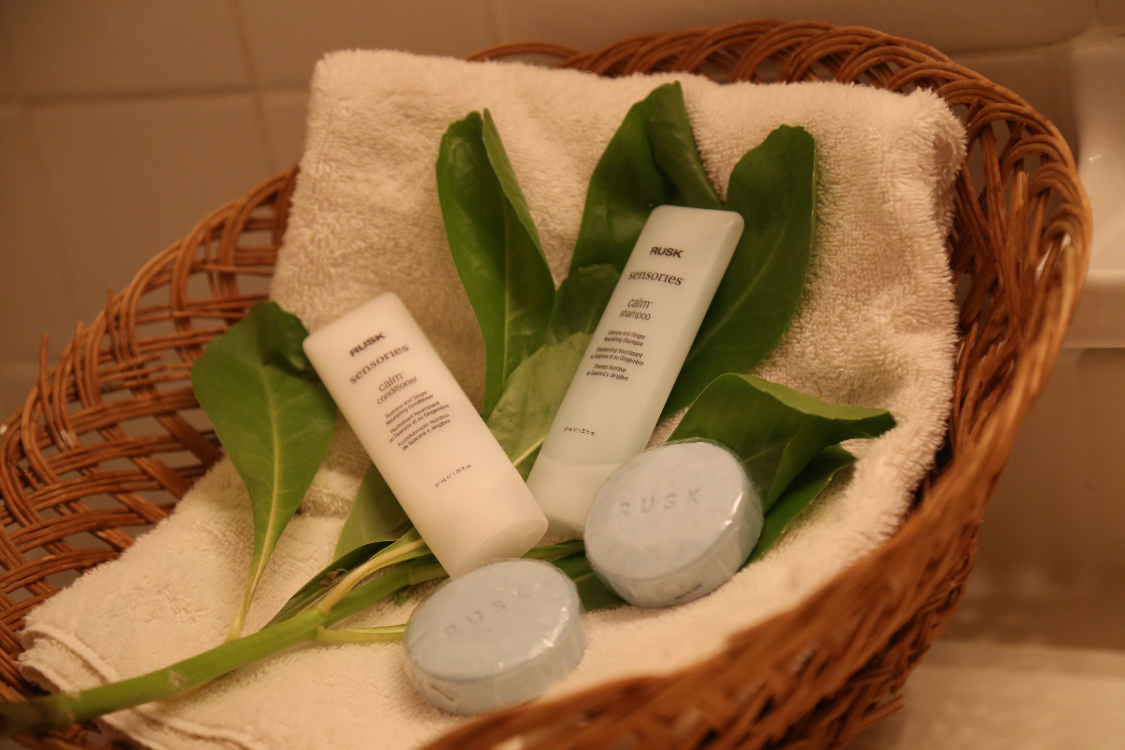 couples treatment room(s), body treatments, aromatherapy