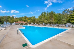 Piscine extérieure