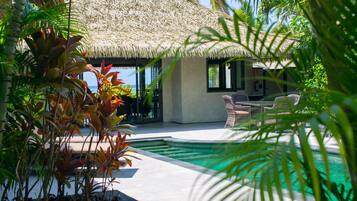 Ultimate Beachfront Villa, 1 Bedroom | Private pool