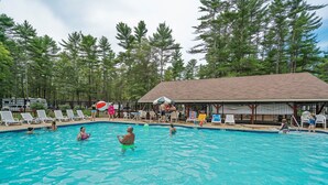 Pool - Gateway to Cape Cod RV Resort (Rochester)