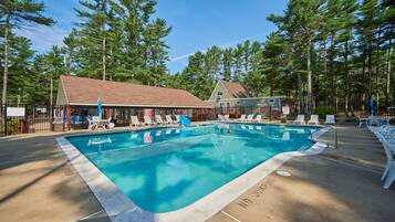 Seasonal outdoor pool
