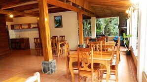Unclassified image, 4 of 54, button - Santa Elena Hostel Resort (Monteverde)