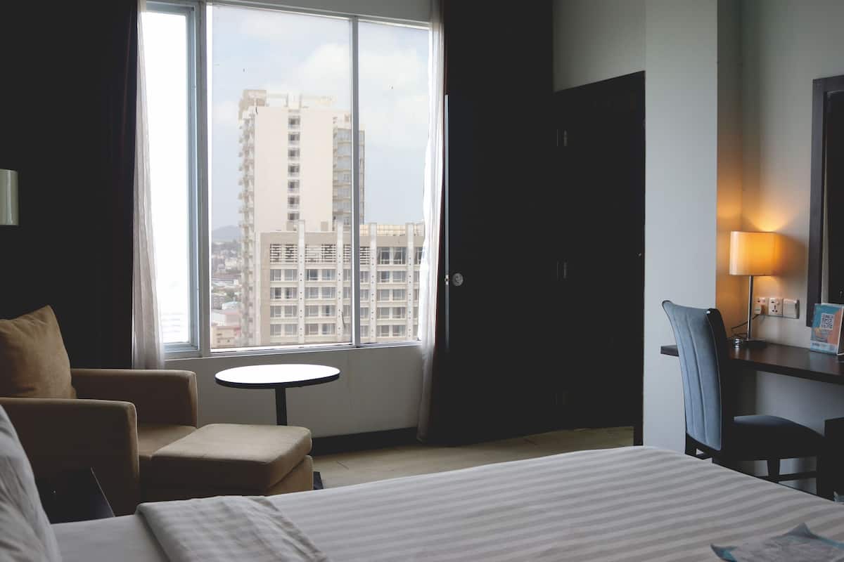 Connecting 2 Deluxe Rooms with View | Premium bedding, desk, soundproofing, WiFi (free)