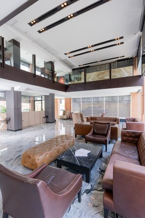 ฝ่ายต้อนรับ