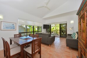 复式房, 3 间卧室 | 客房内用餐