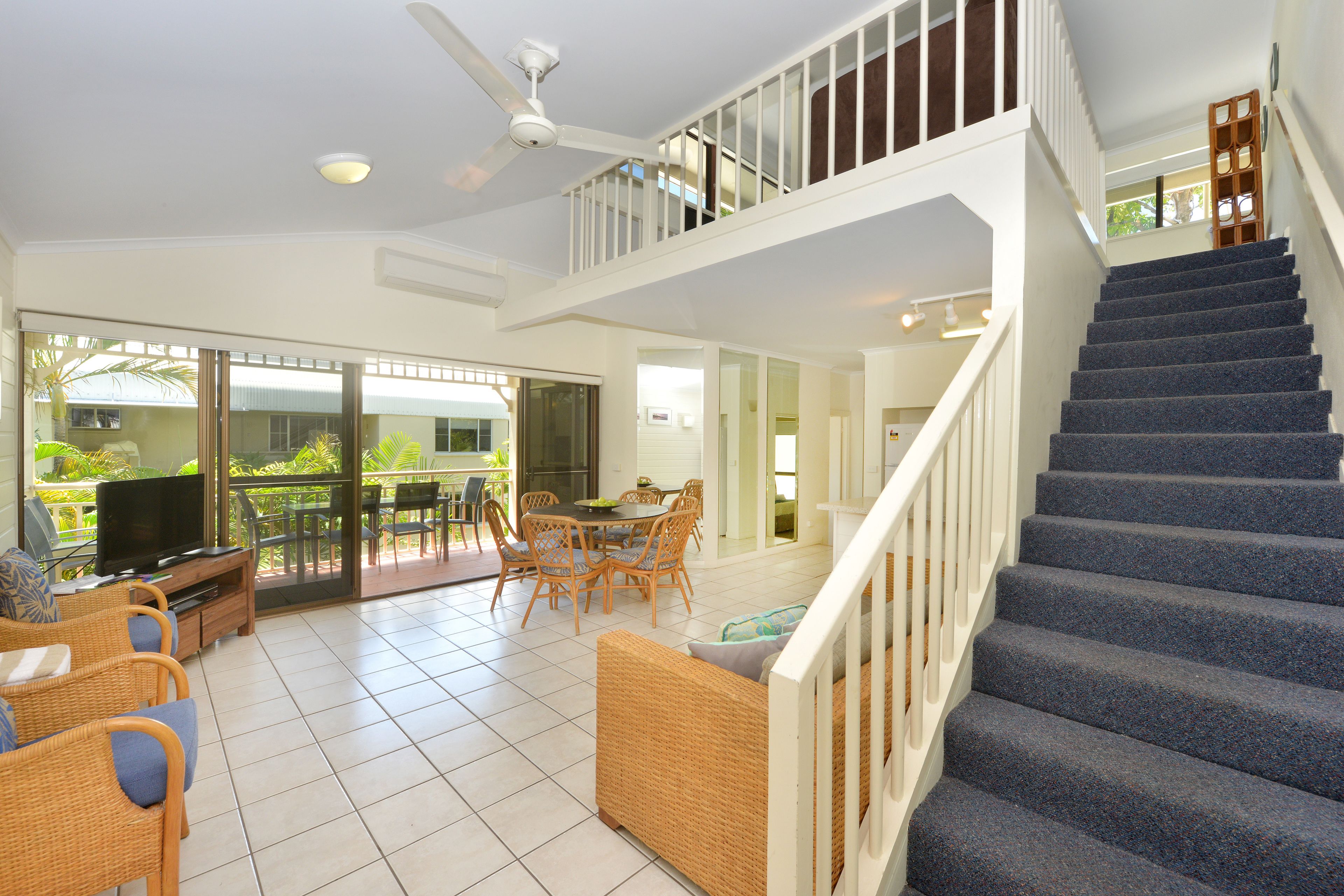 loft, 3 bedrooms | living area | flat-screen tv