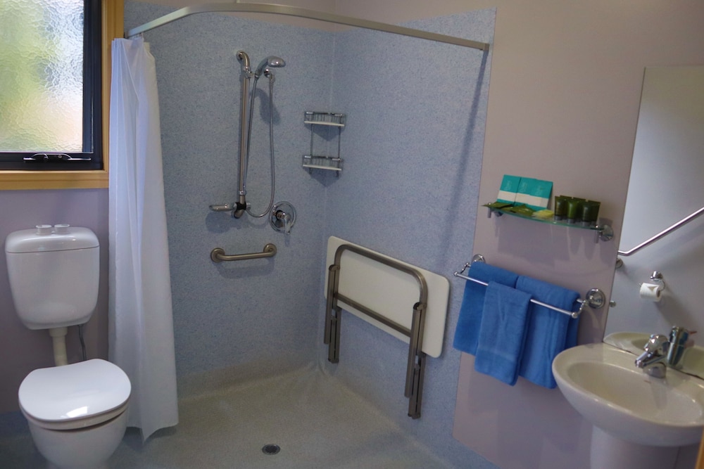 Strahan Bungalows by null