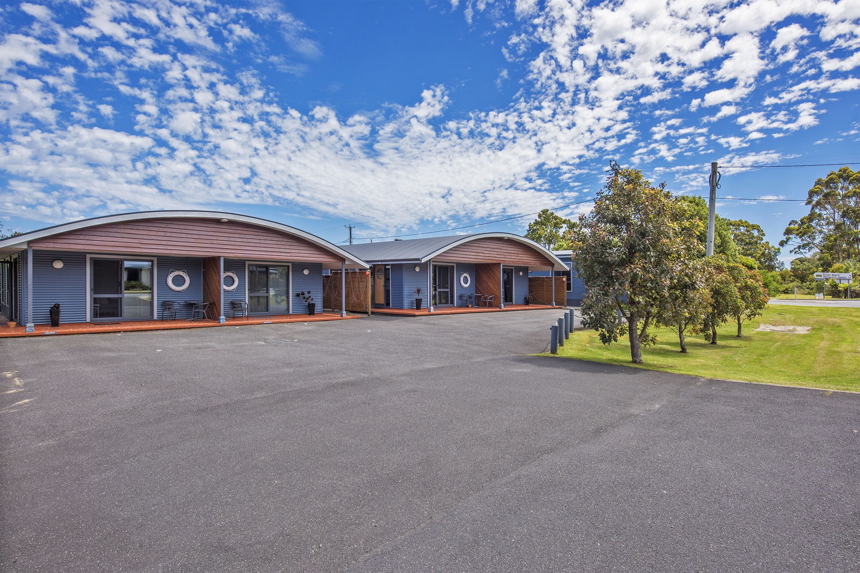 Strahan Bungalows — image 24