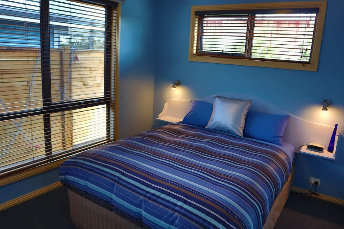 Apartamento, 2 habitaciones (Sleeps 4) | 2 dormitorios, sistema de insonorización, tabla de planchar con plancha