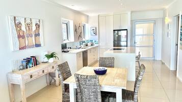 Deluxe Gold Apartment | Living area | TV